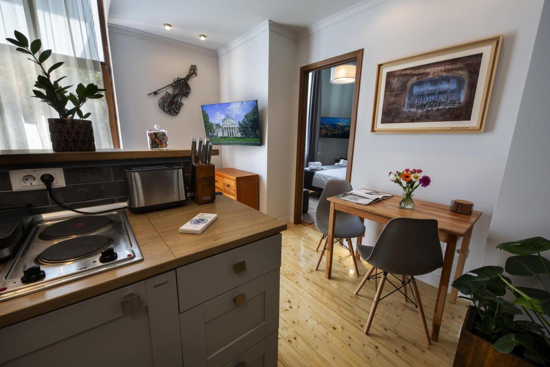 Athenaeum Spacious& Cozy 1Br Prime Location W Balcony Bukarest Exteriör bild