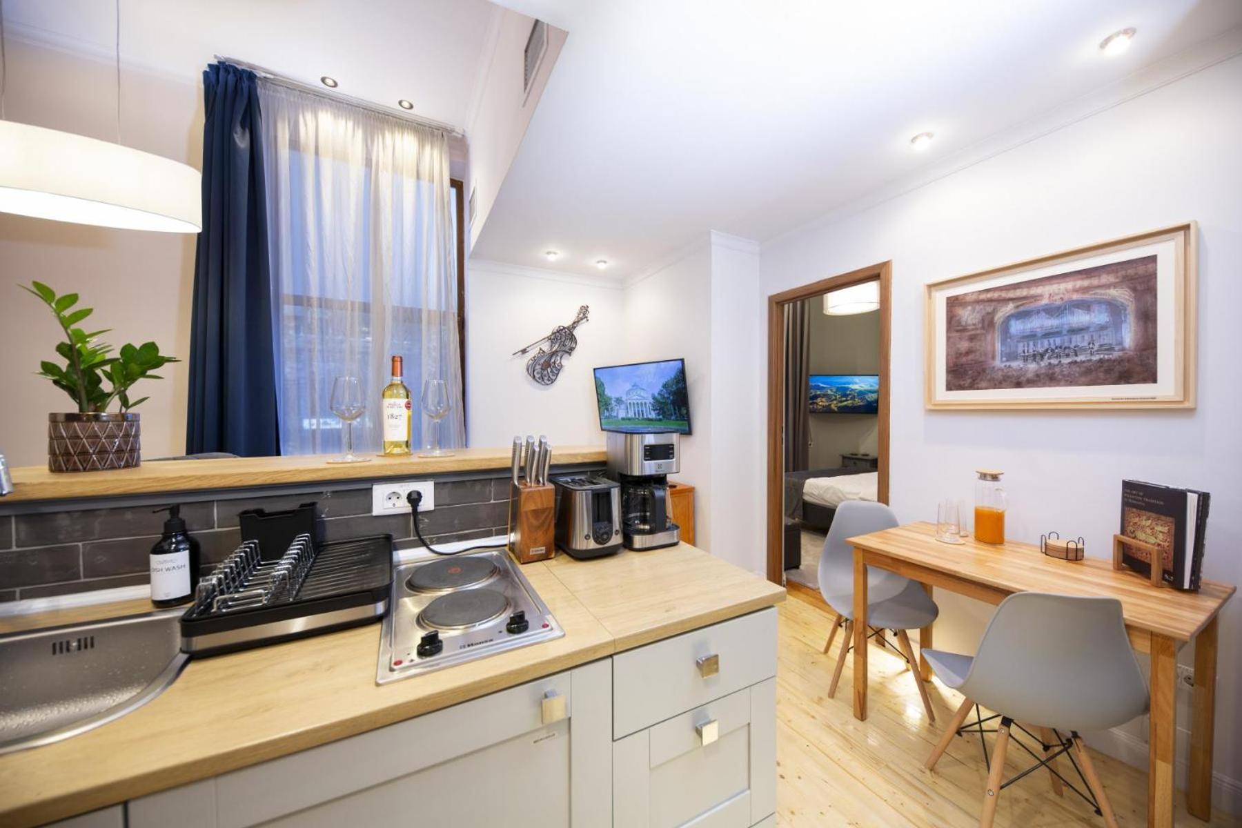 Athenaeum Spacious& Cozy 1Br Prime Location W Balcony Bukarest Exteriör bild